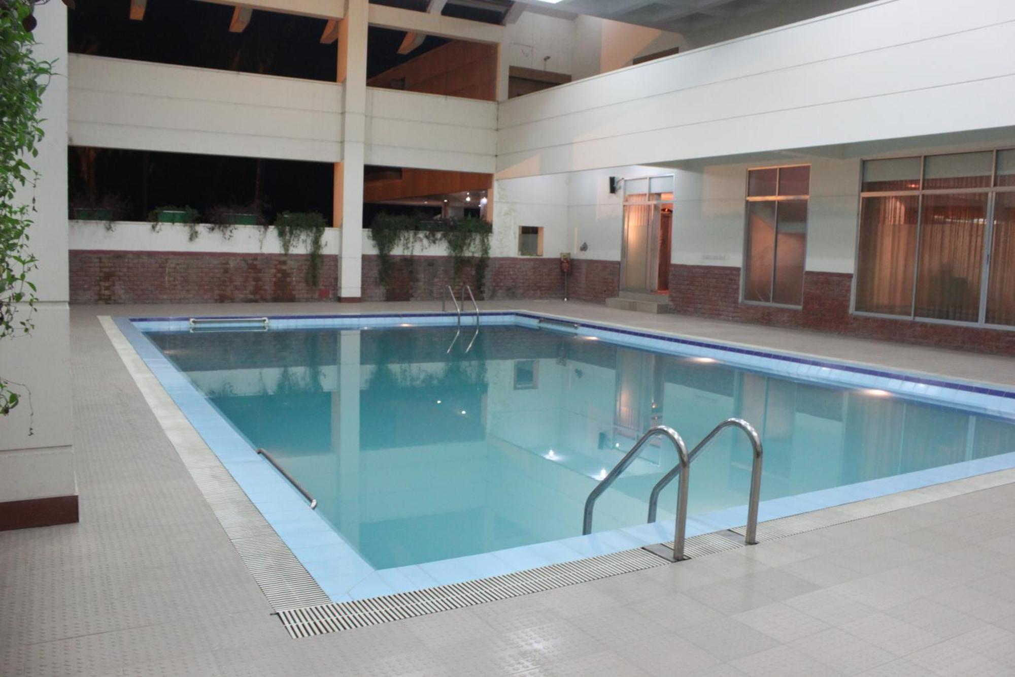 Nirvana Inn Силет Стая снимка
