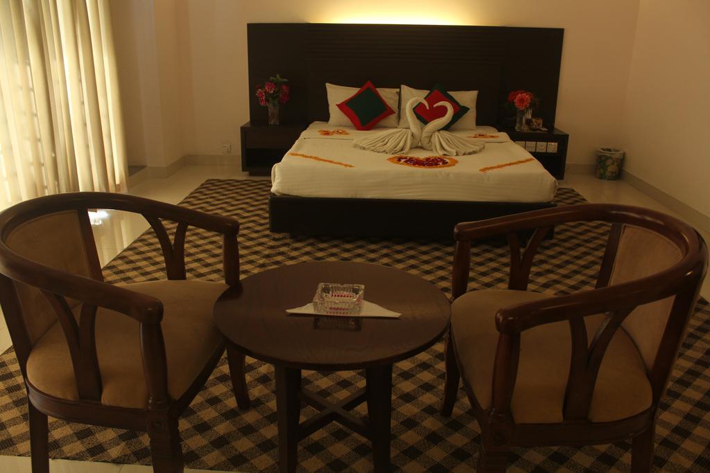 Nirvana Inn Силет Екстериор снимка