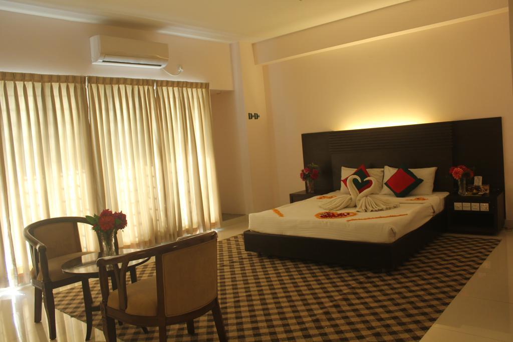 Nirvana Inn Силет Екстериор снимка